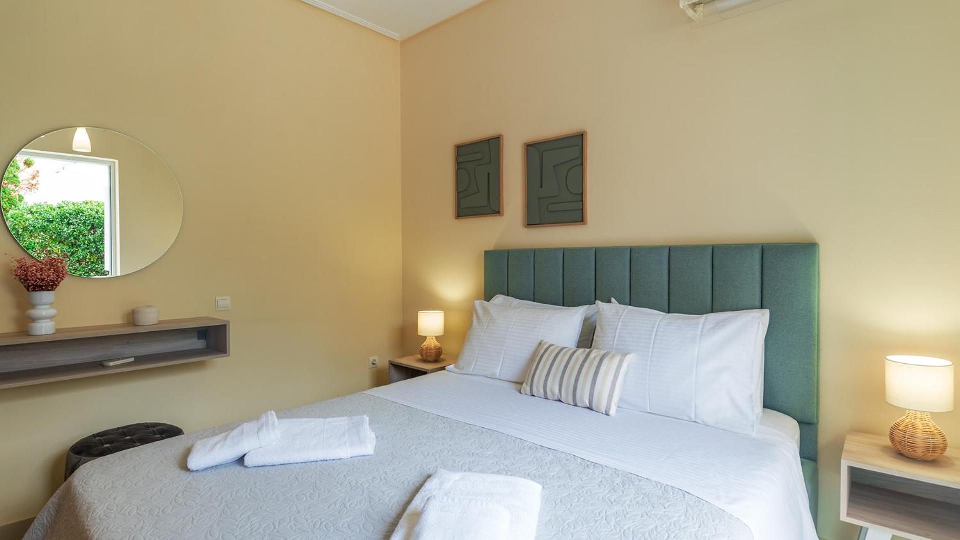 Aristea Apartments Палеохора Екстер'єр фото